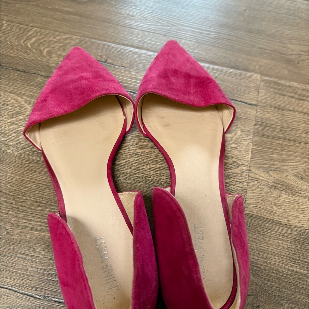Nine West Women's Fuchsia Suede Flats size 11 - Picture 2 of 2